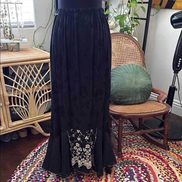 Vintage Unbranded Black Satin Damask Lace Trim Maxi Skirt - Picture 1 of 6